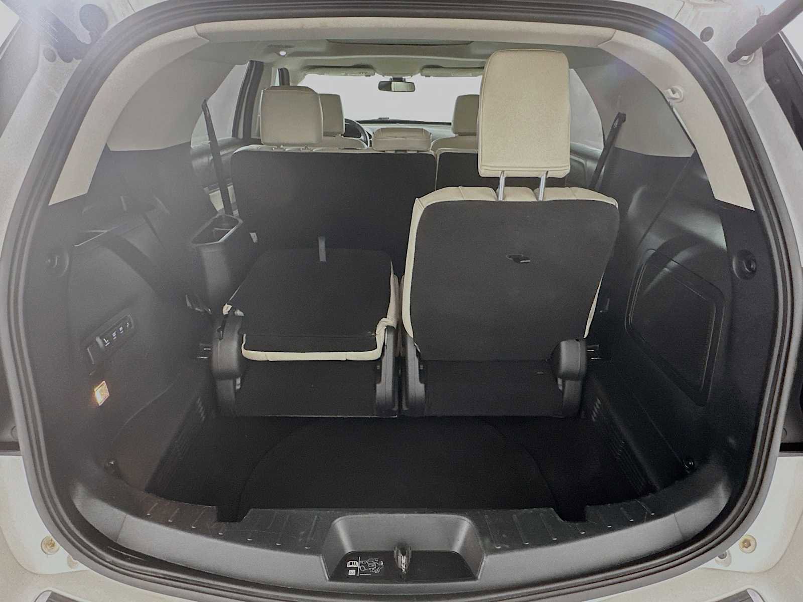 Used 2018 Ford Explorer Platinum AWD/4WD image 25
