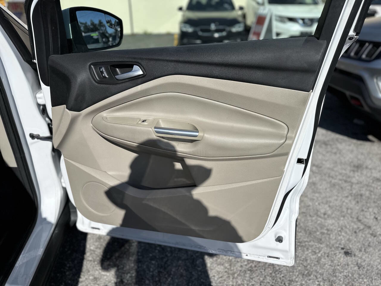 Used 2015 Ford Escape SE w/ Equipment Group 201A image 26