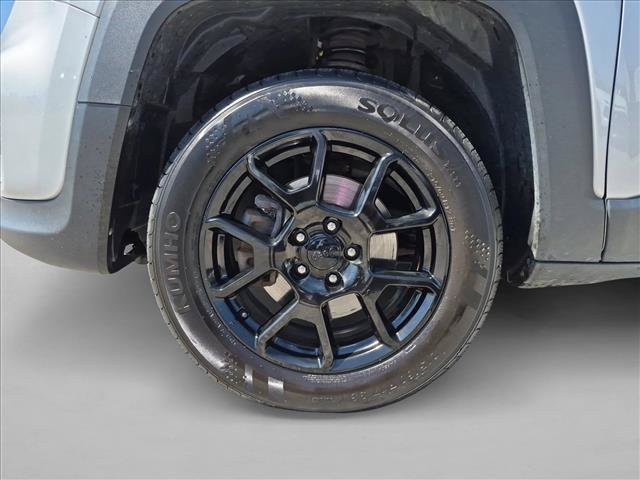 Used 2020 Jeep Renegade Altitude AWD/4WD image 23