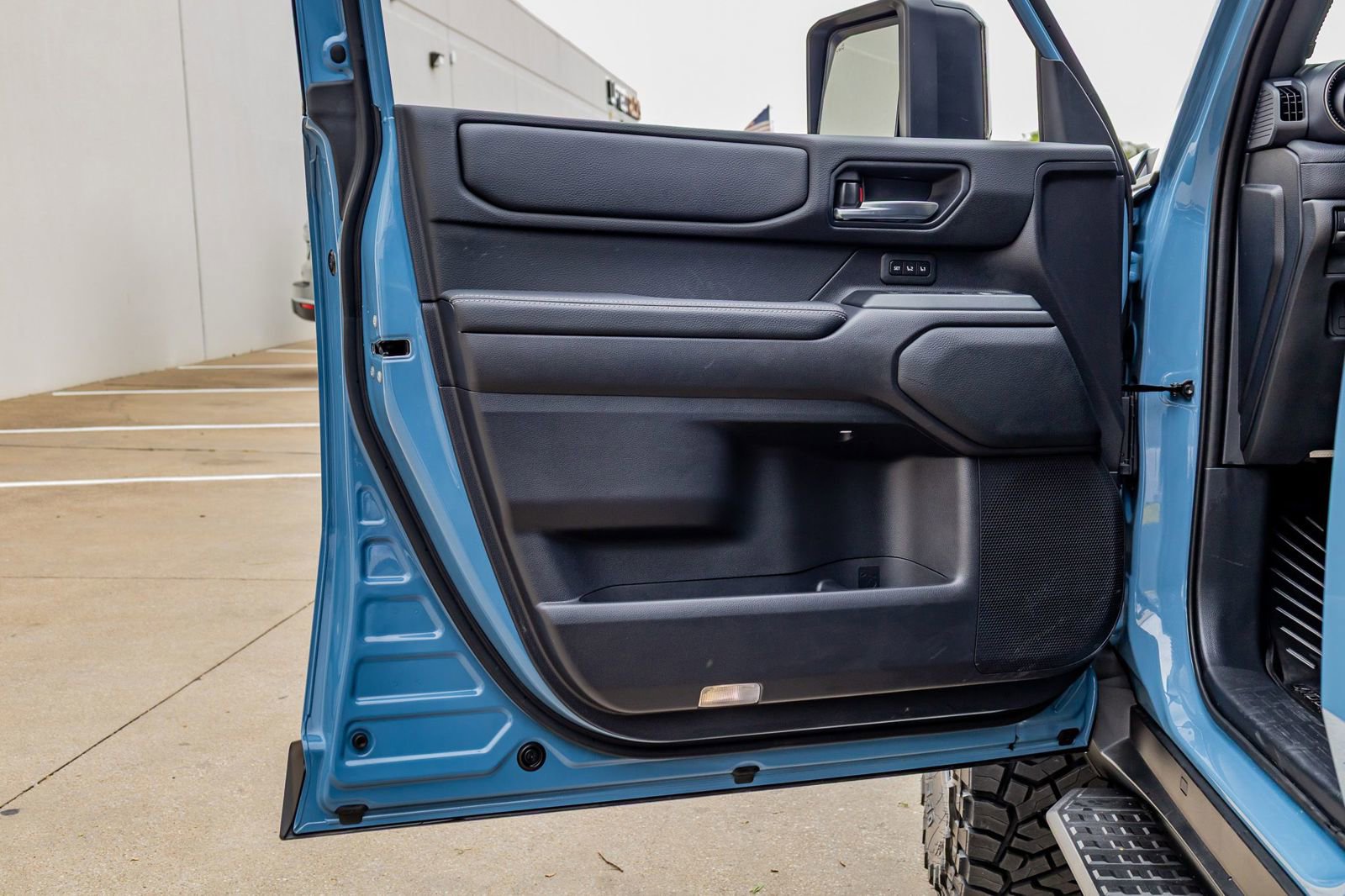 Used 2025 Toyota Land Cruiser w/ Premium Package image 37