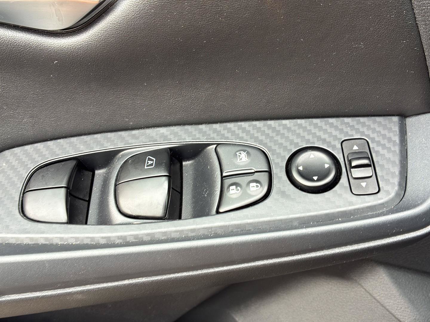 Used 2025 Nissan Sentra SV w/ All-Weather Package FWD image 14