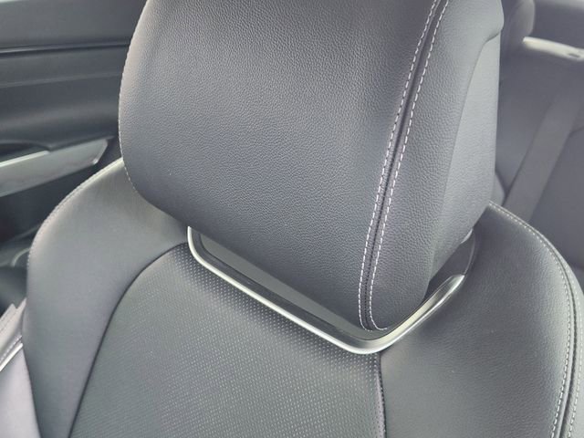 Used 2022 Genesis GV70 2.5T w/ Advanced Package image 10