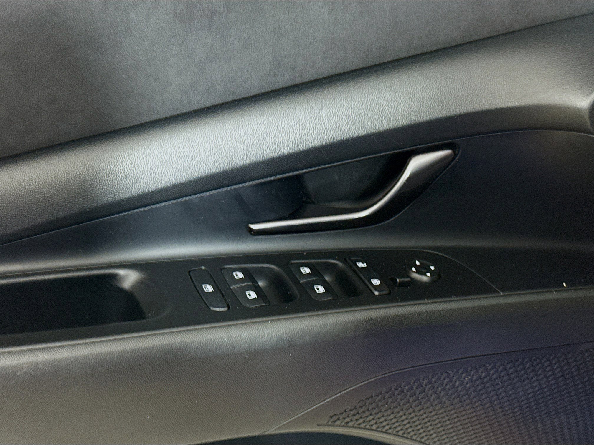 Used 2022 Hyundai Elantra N FWD image 24