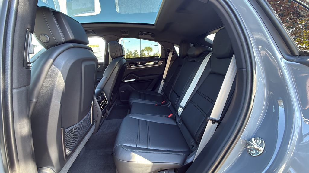 New 2026 Porsche Cayenne S image 16