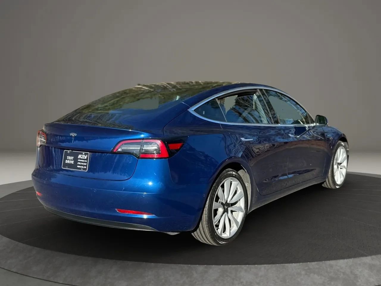 Used 2018 Tesla Model 3 Mid Range image 6