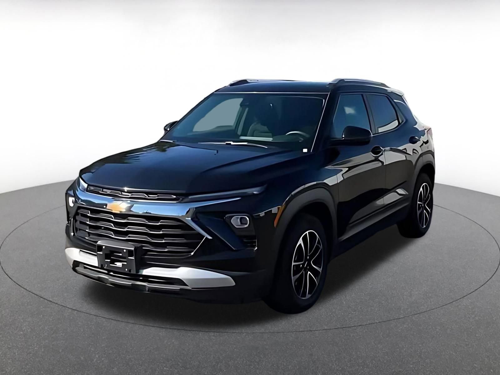 Used 2025 Chevrolet TrailBlazer LT FWD image 4
