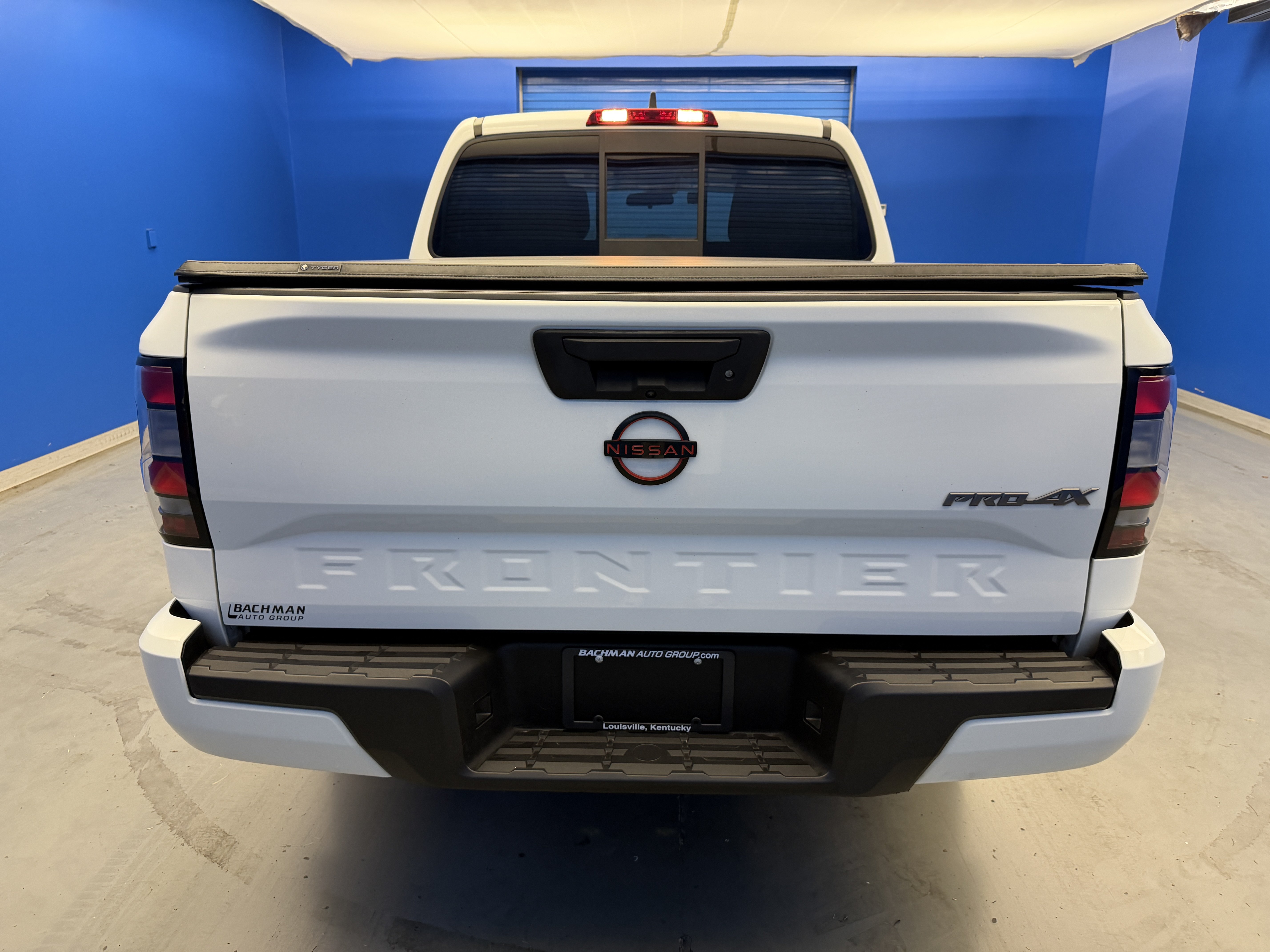 Used 2022 Nissan Frontier PRO-4X w/ Off-Road Protection Package AWD/4WD image 6