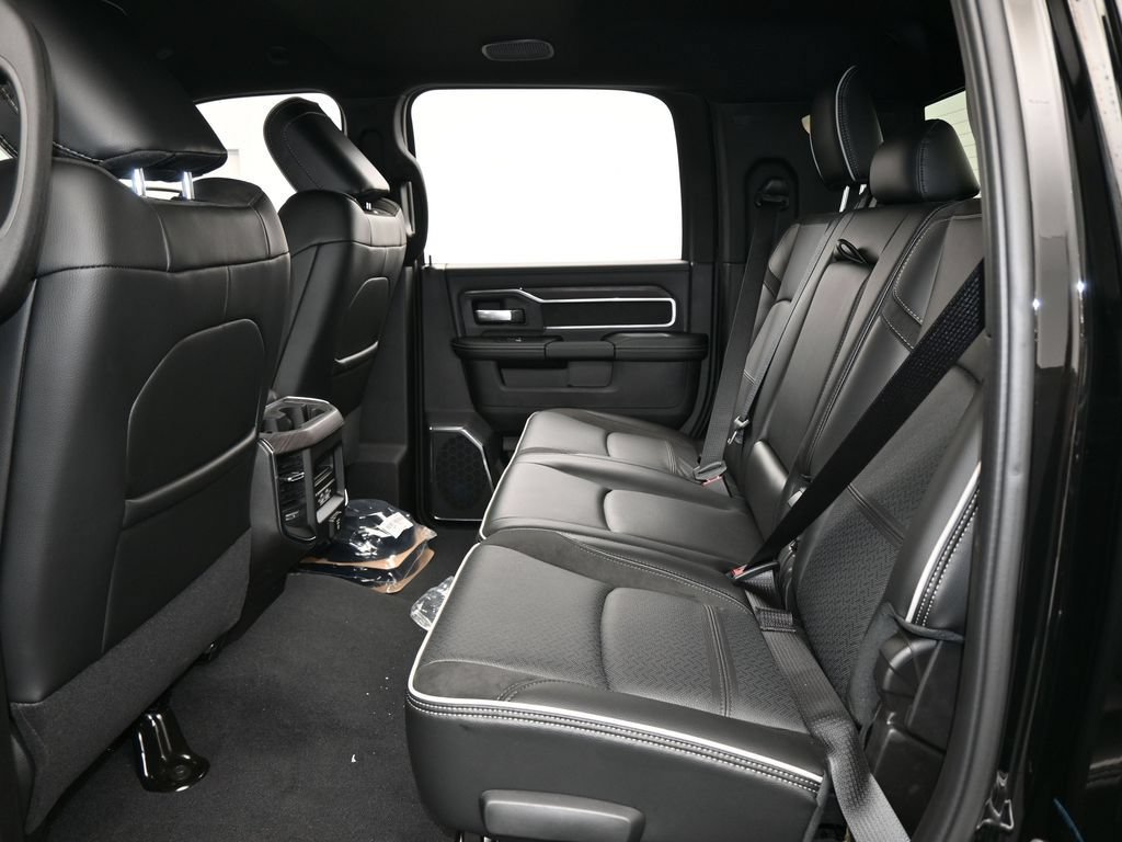 New 2026 RAM 3500 Laramie w/ Night Edition AWD/4WD image 32