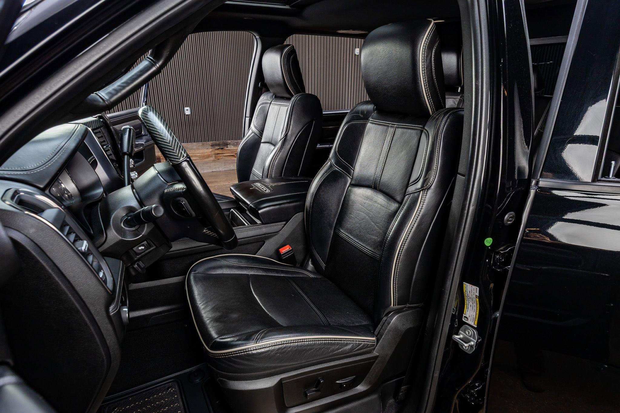 Used 2021 RAM 3500 Limited image 29