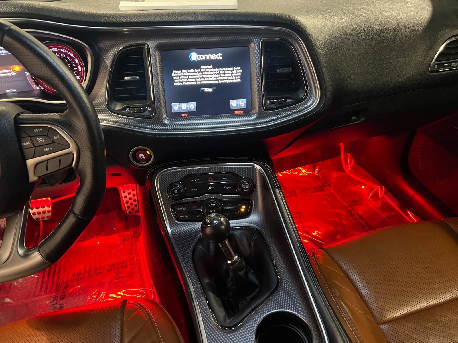 Used 2015 Dodge Challenger SRT Hellcat RWD image 16