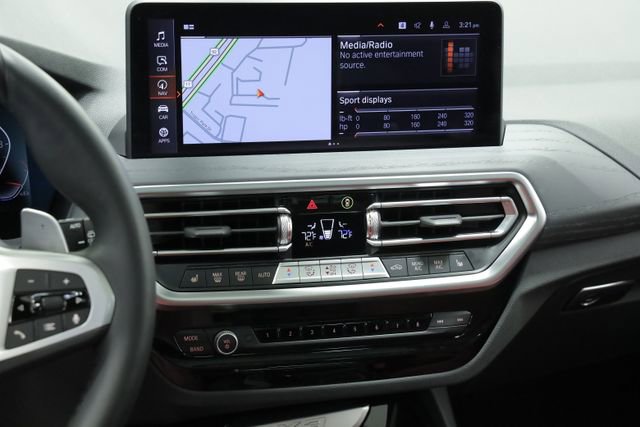 Used 2024 BMW X3 sDrive30i w/ Premium Package w/ZPA image 16