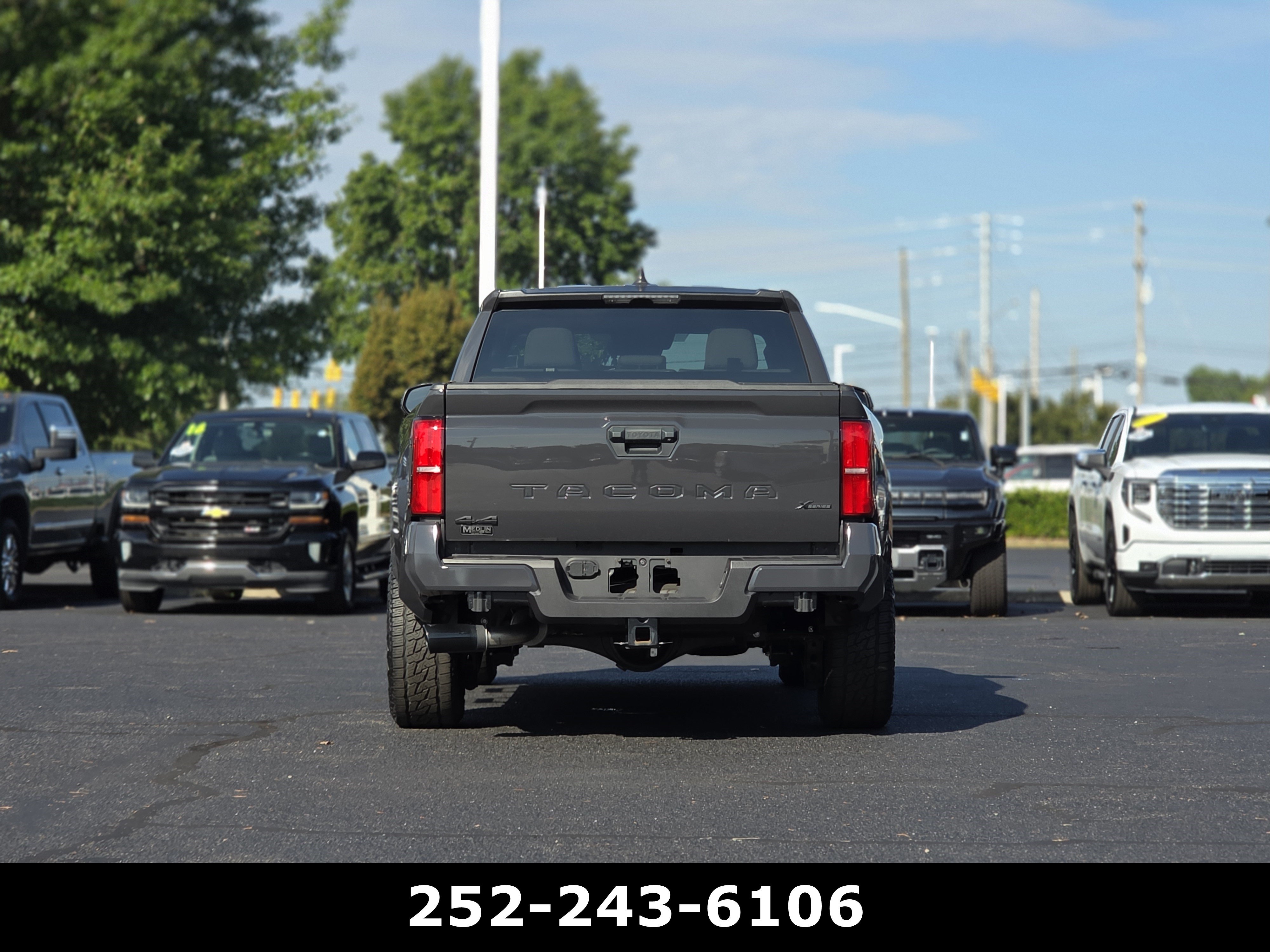 Used 2025 Toyota Tacoma SR5 AWD/4WD image 6