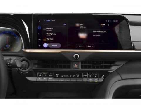 New 2026 Toyota Crown Signia AWD/4WD image 9
