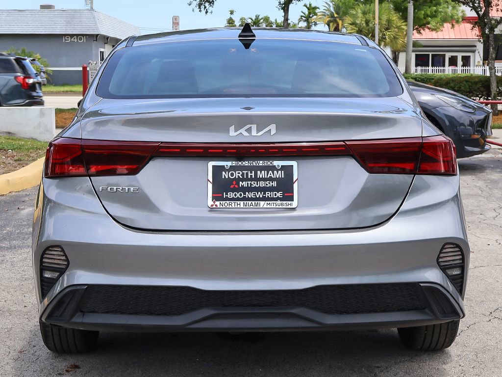 Used 2024 Kia Forte LXS FWD image 9