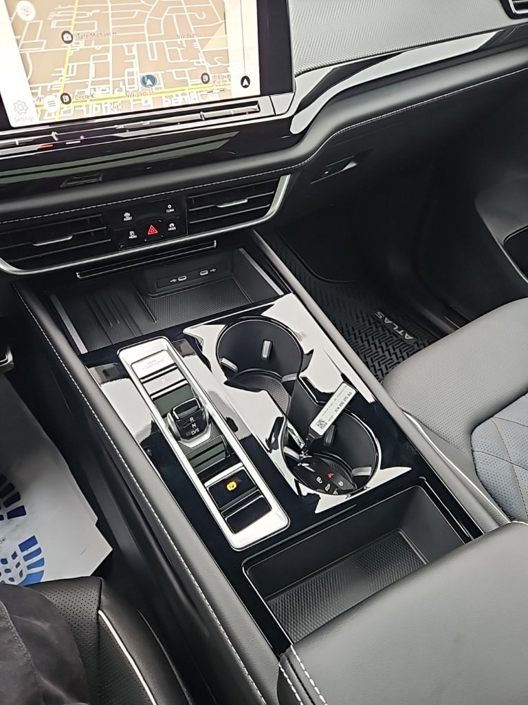 New 2026 Volkswagen Atlas Cross Sport SEL Premium R-Line image 34