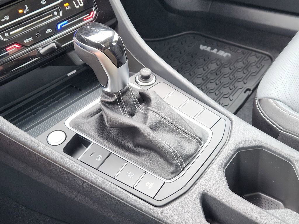 New 2026 Volkswagen Jetta SEL image 15