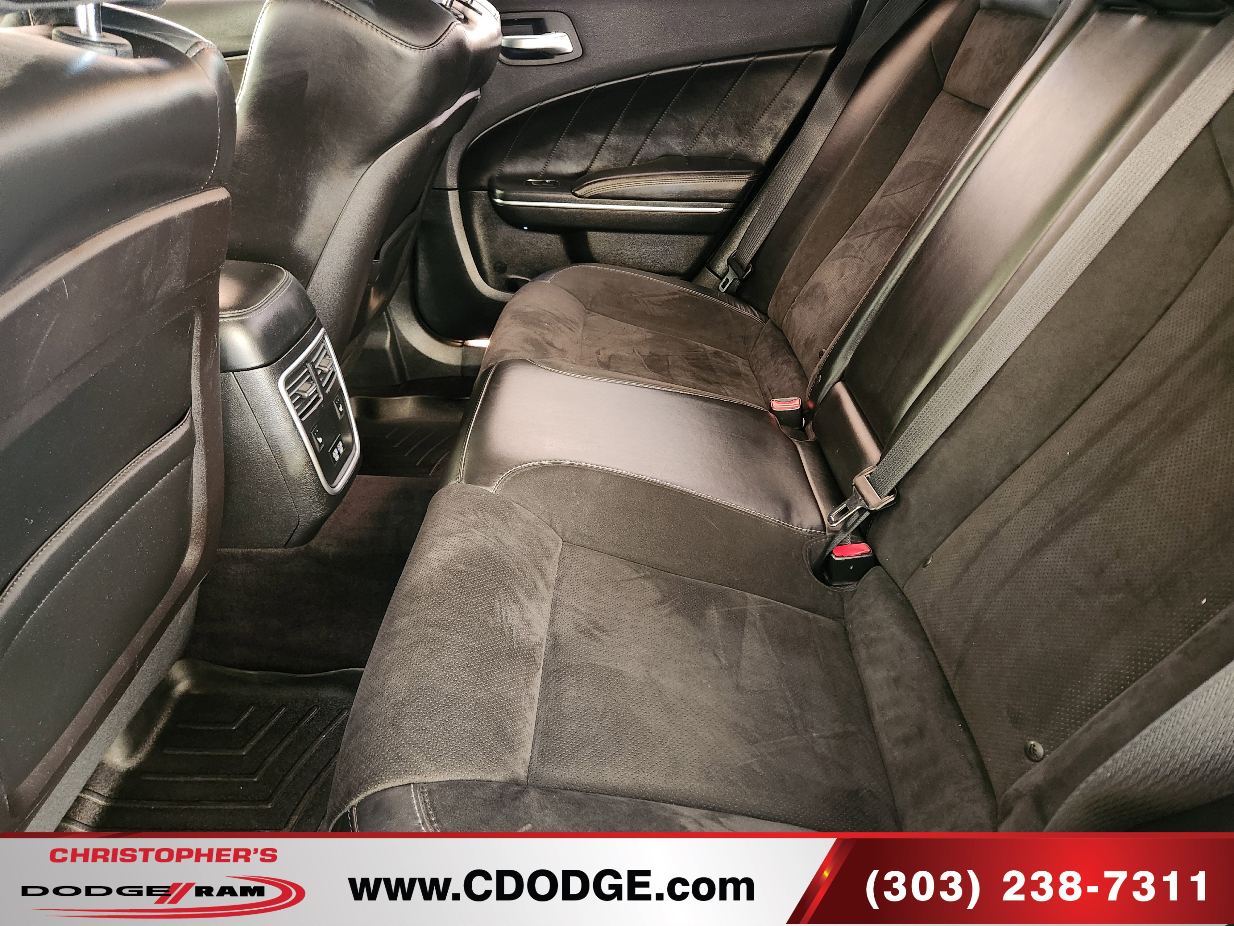 Used 2018 Dodge Charger GT image 22