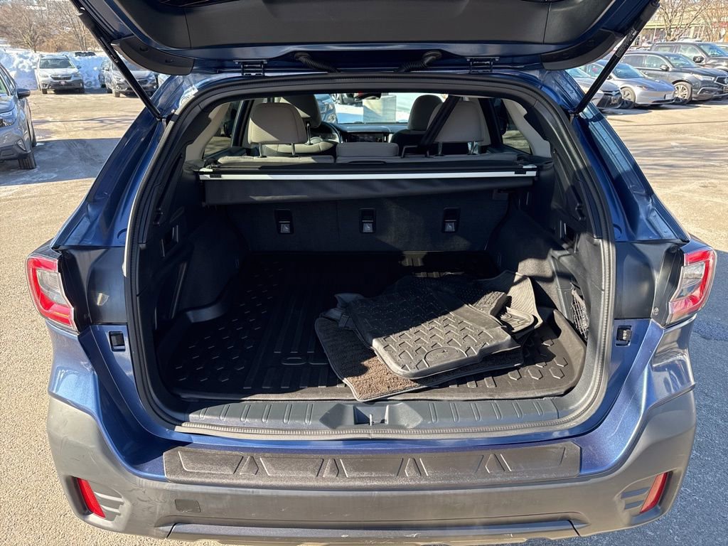 Used 2022 Subaru Outback Premium image 25