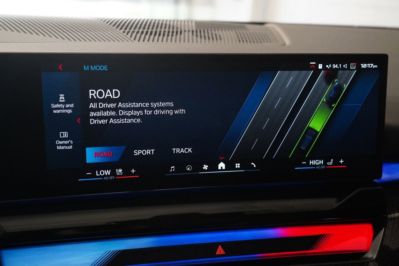 Used 2025 BMW M5 Touring w/ M Driver's Package image 22