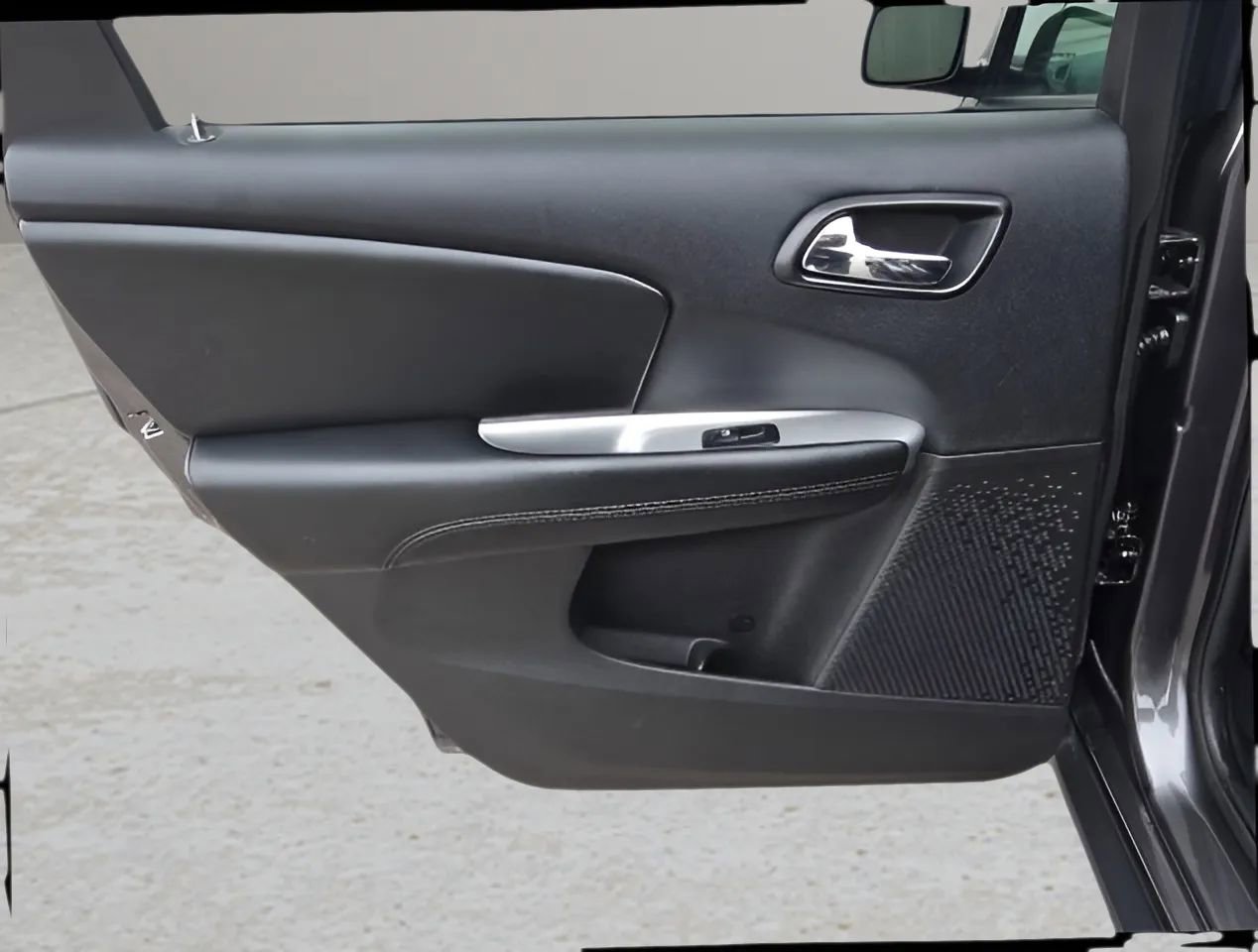 Used 2018 Dodge Journey SE image 11