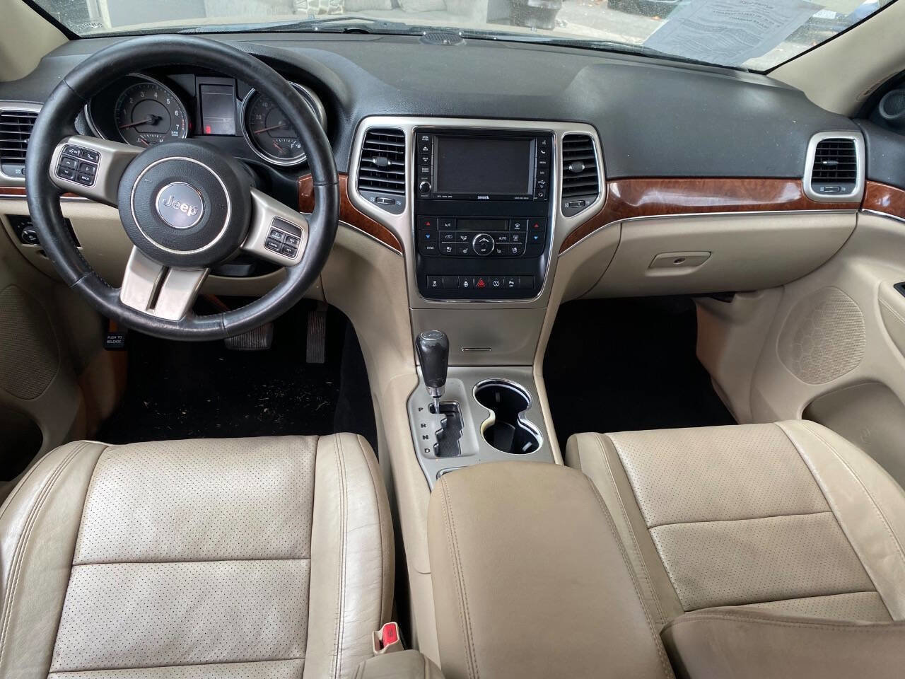 Used 2013 Jeep Grand Cherokee Limited w/ Luxury Group II image 13