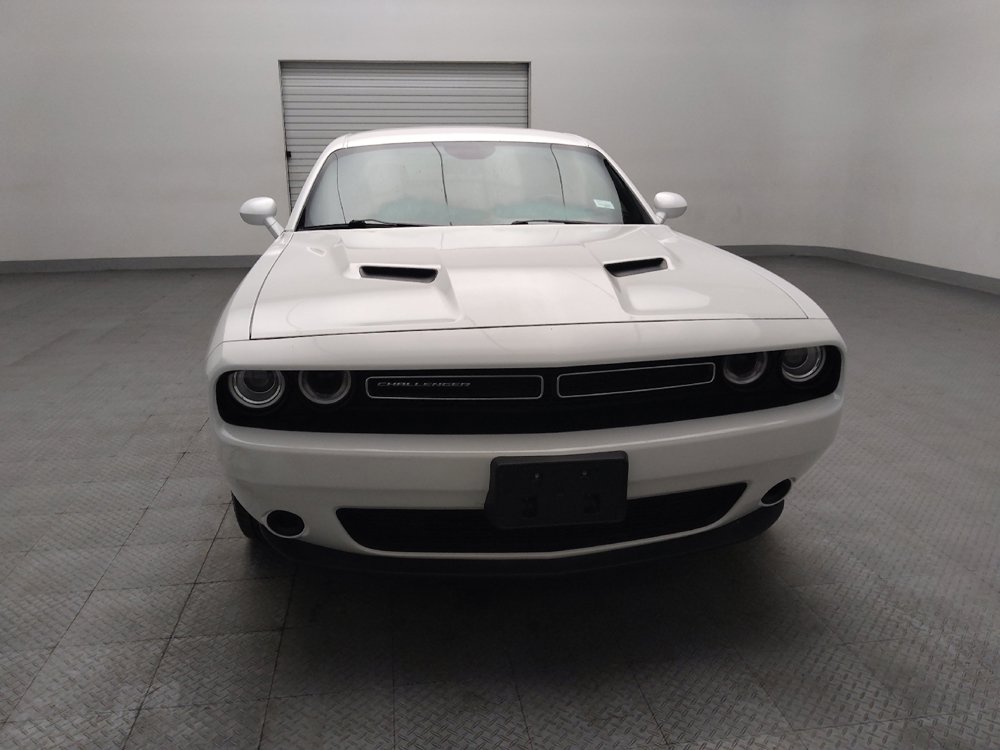 Used 2016 Dodge Challenger SXT RWD image 14