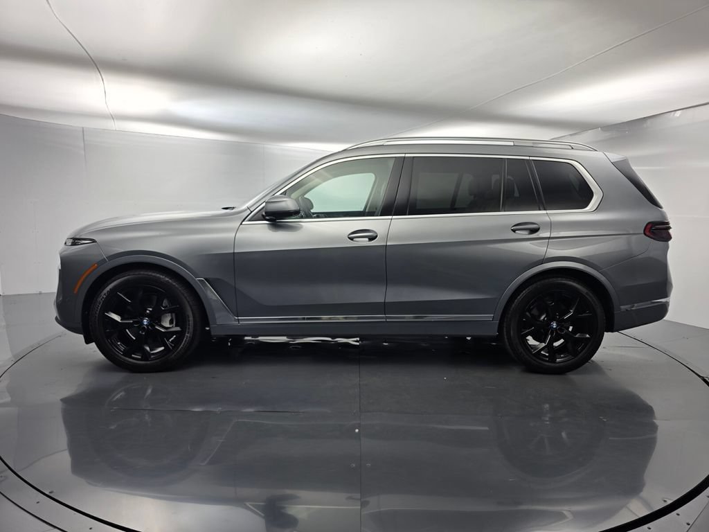 Certified 2024 BMW X7 xDrive40i w/ Premium Package AWD/4WD image 7