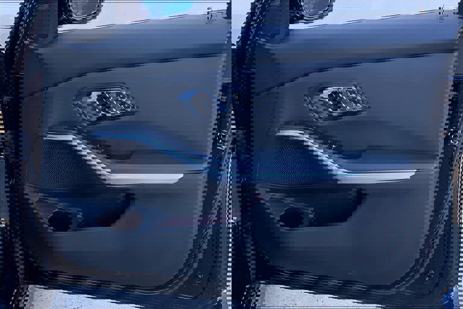 Used 2019 BMW 330i Sedan w/ Convenience Package RWD image 29