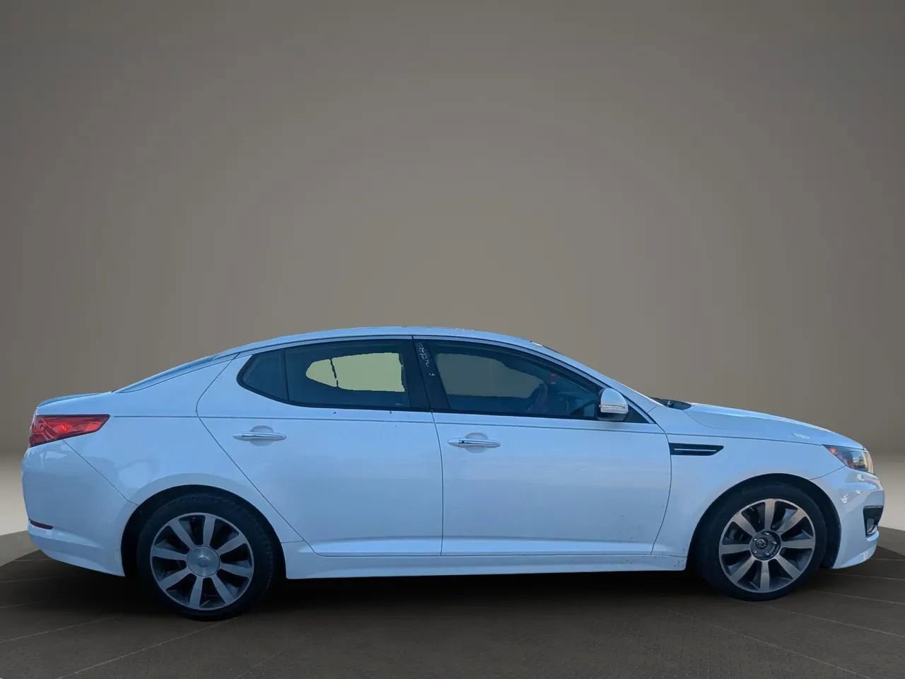Used 2012 Kia Optima SX w/ Premium Touring Pkg FWD image 3