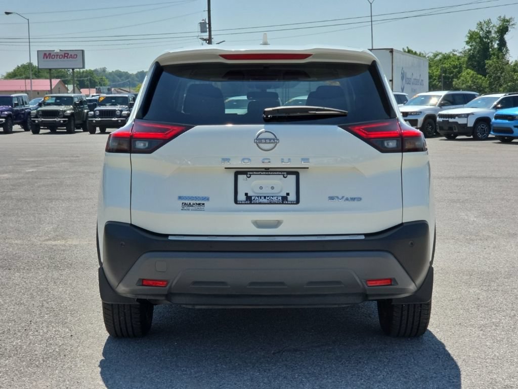 Used 2023 Nissan Rogue SV AWD/4WD image 6