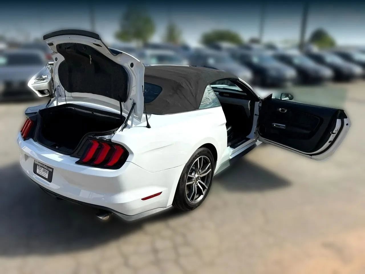 Used 2016 Ford Mustang Premium image 31