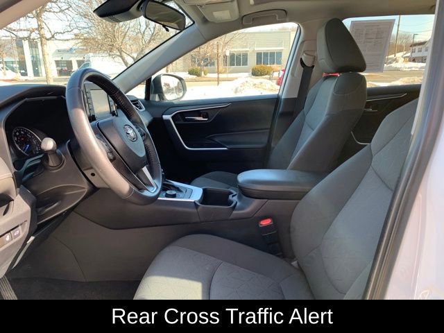 Used 2022 Toyota RAV4 XLE w/ Convenience Package image 15
