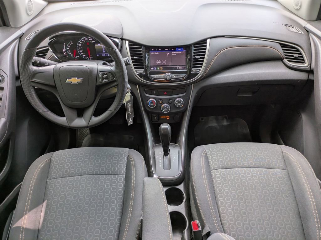 Used 2020 Chevrolet Trax LS FWD image 12