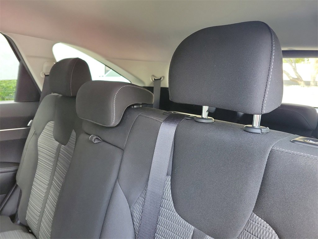 Used 2025 Kia Sorento LX image 13