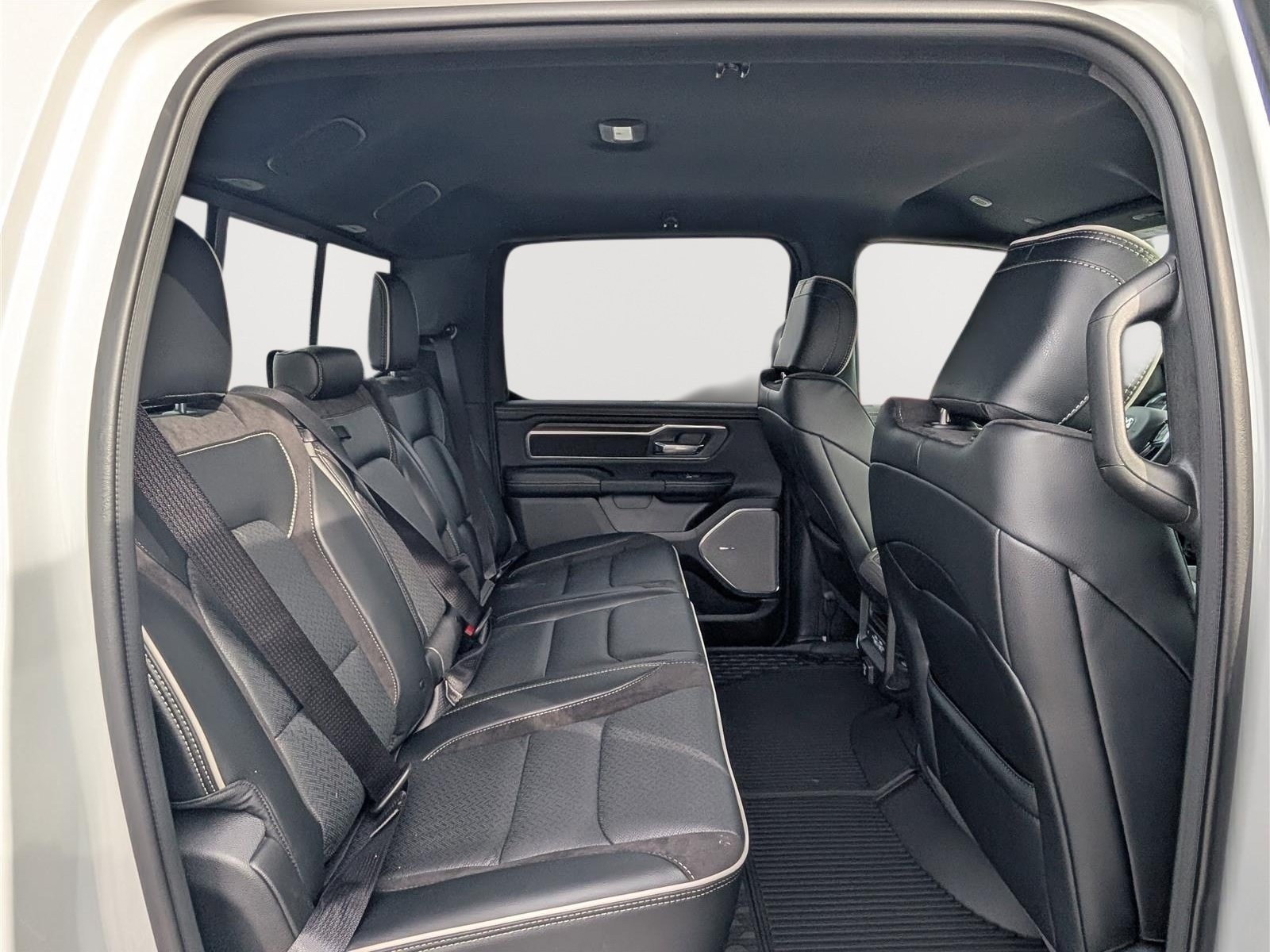 New 2026 RAM 1500 Laramie w/ Night Edition AWD/4WD image 9