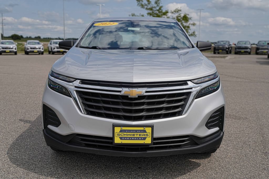Used 2022 Chevrolet Equinox LS AWD/4WD image 2