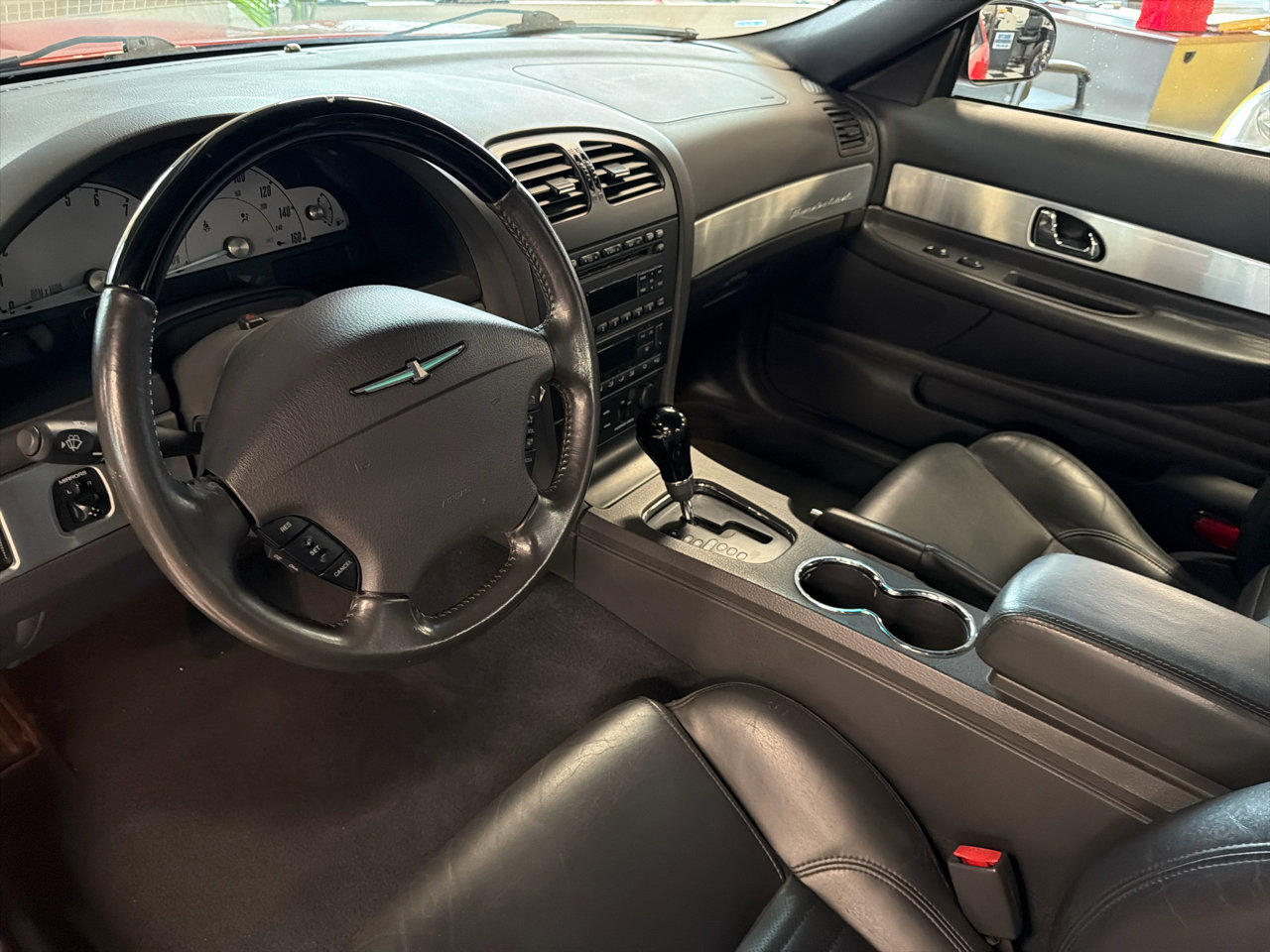 Used 2002 Ford Thunderbird Deluxe image 14