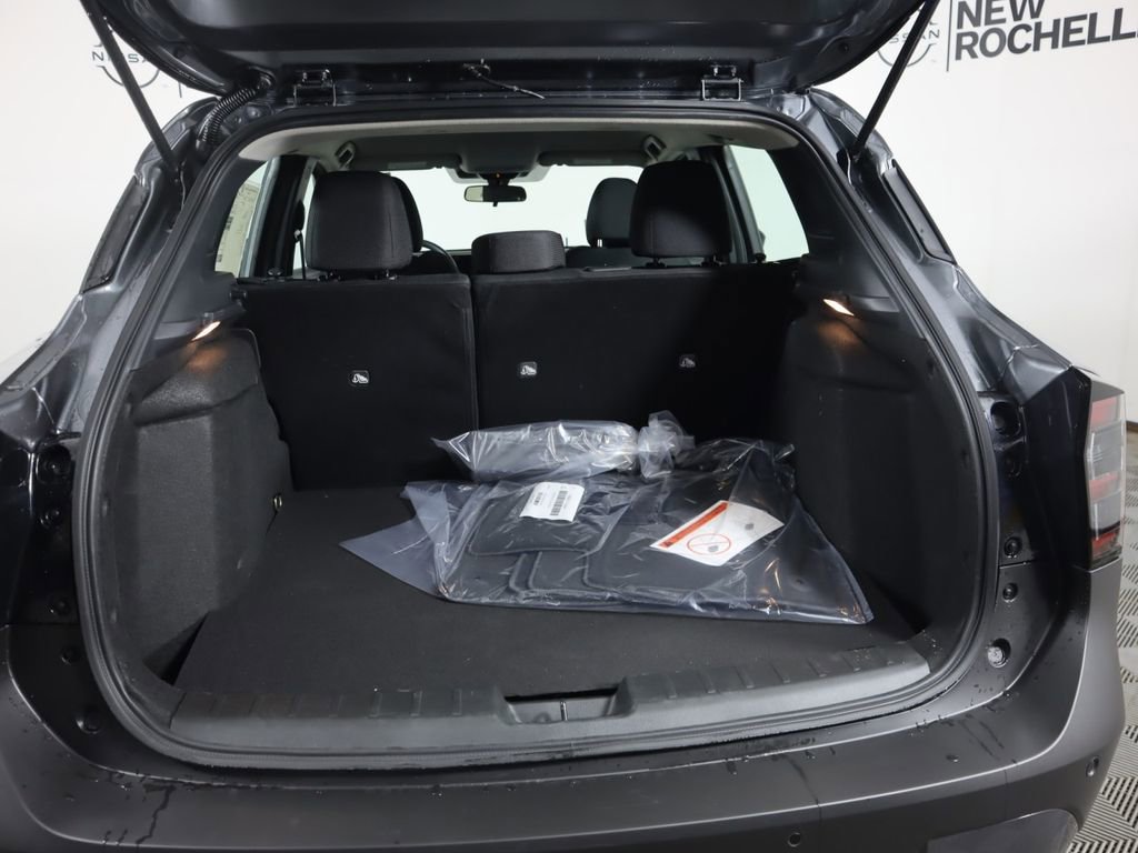 New 2026 Nissan Kicks S image 20