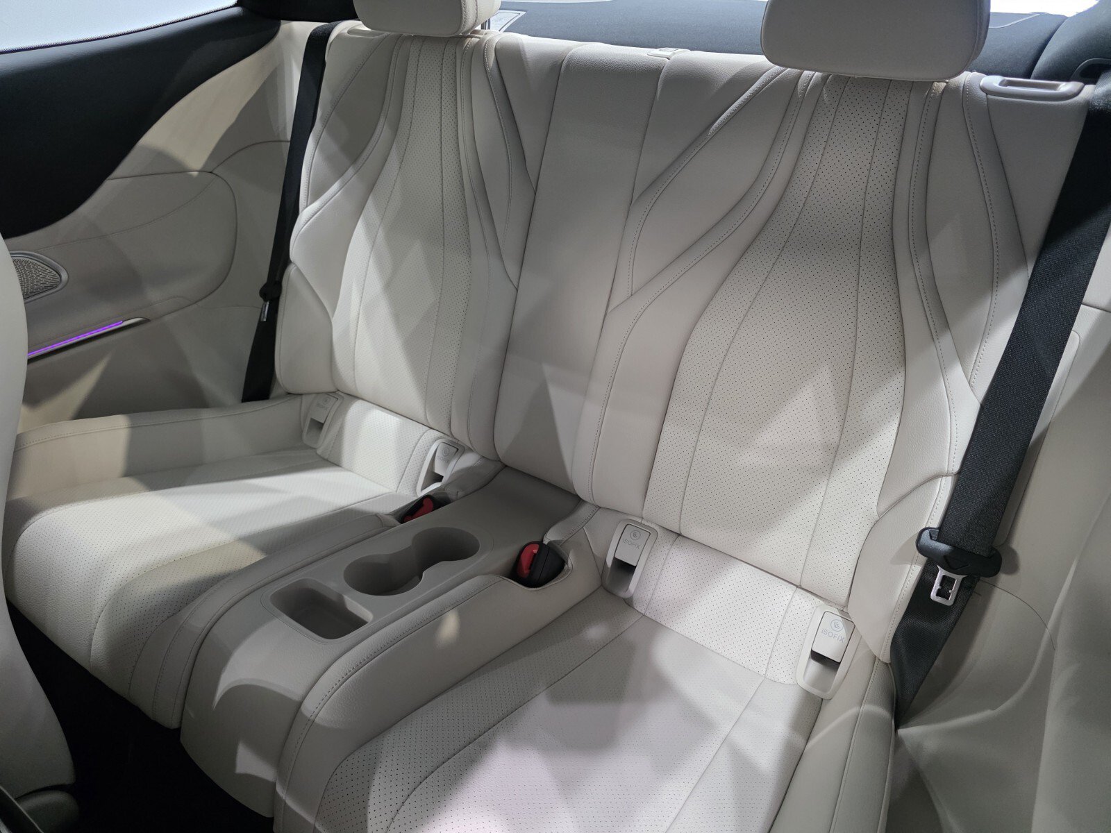 Used 2024 Mercedes-Benz CLE 300 4MATIC Coupe image 10