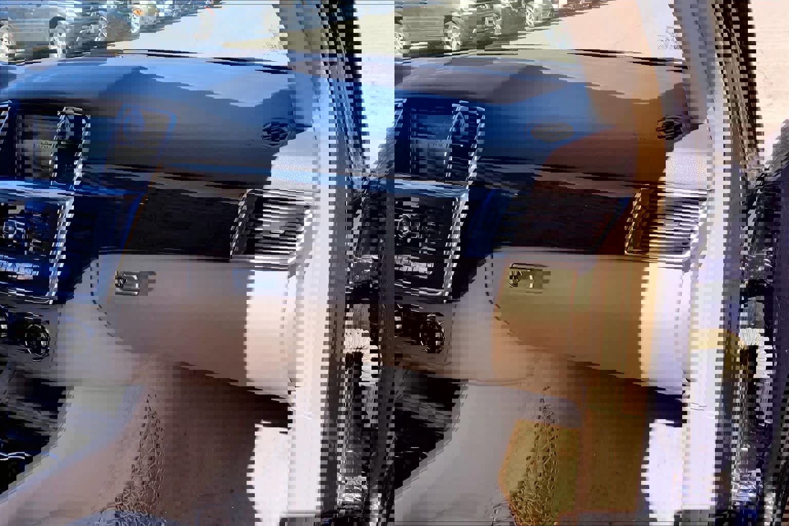 Used 2015 Mercedes-Benz ML 350 4MATIC image 19