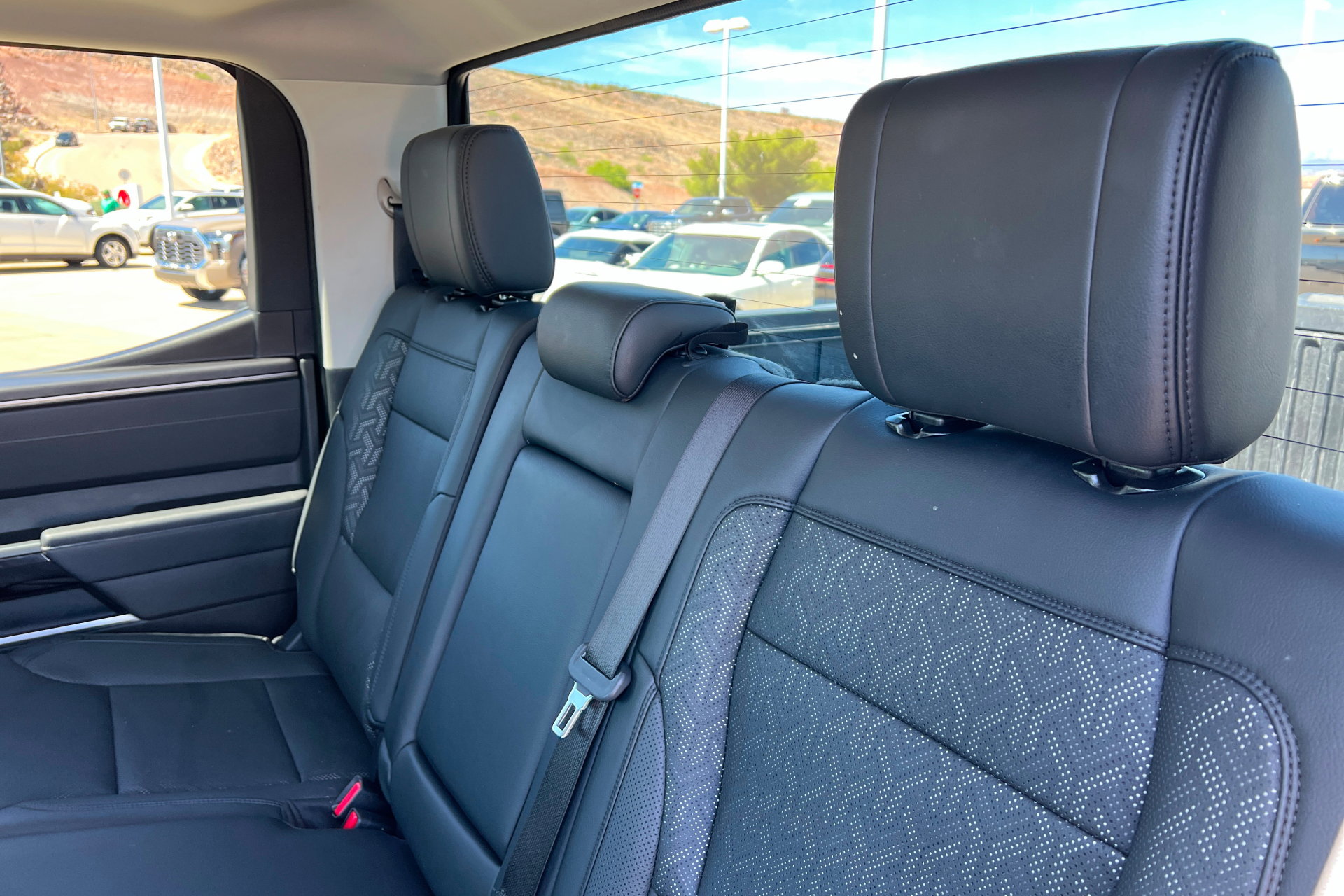 Used 2024 Toyota Tundra Limited AWD/4WD image 21