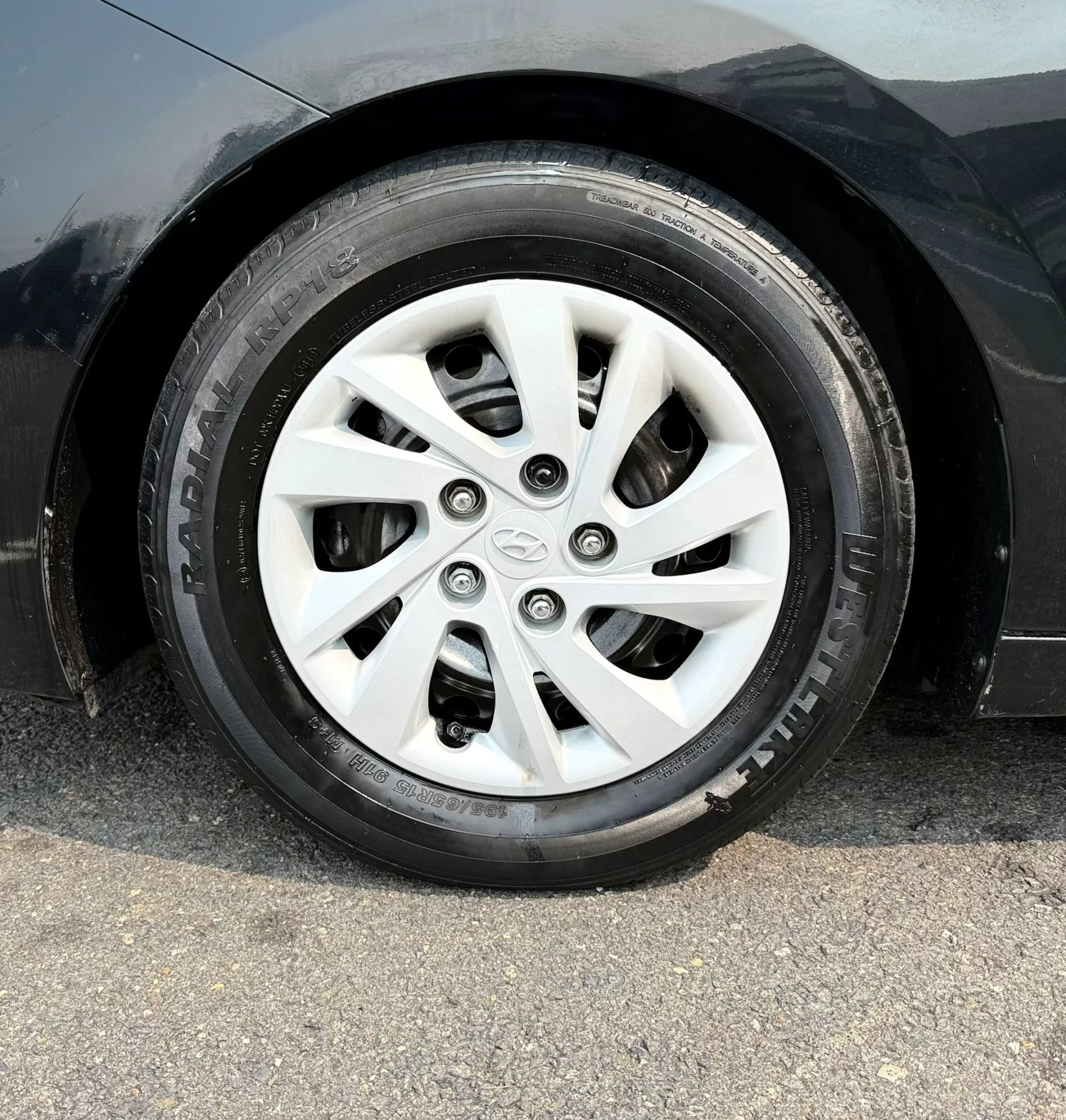 Used 2020 Hyundai Elantra SE FWD image 41