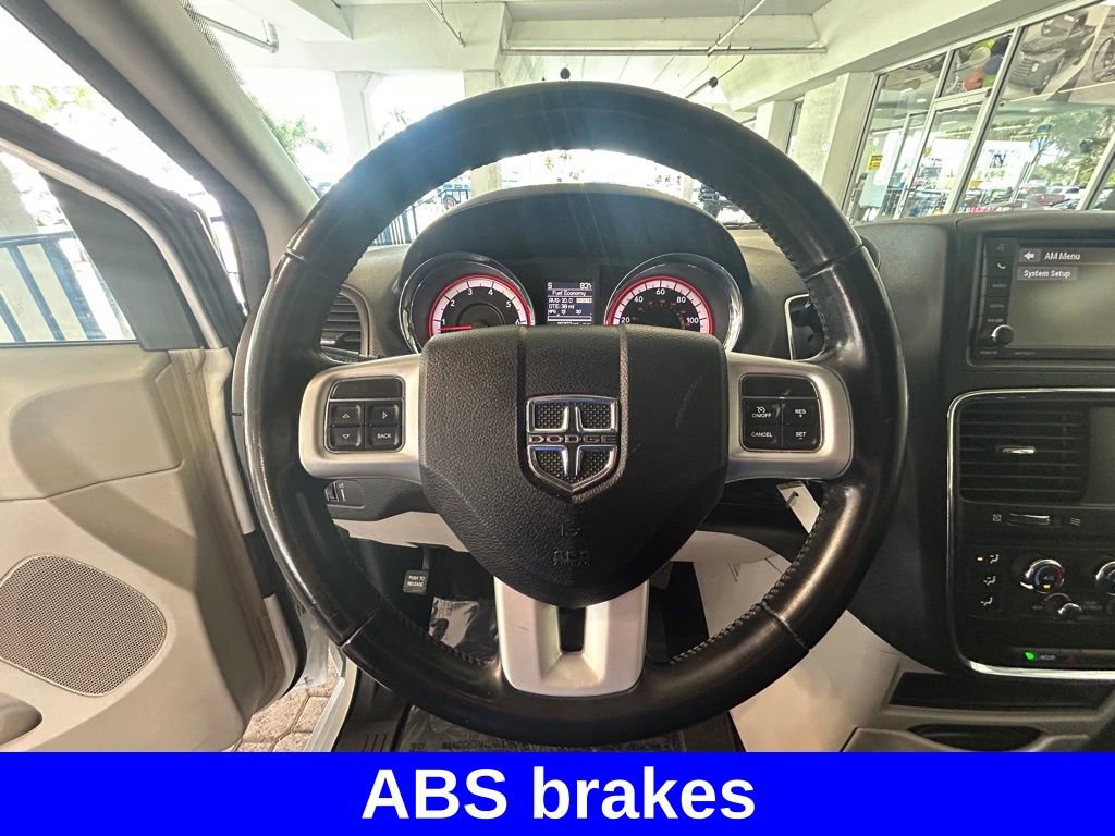 Used 2020 Dodge Grand Caravan SE w/ Rear Park Assist Package image 15