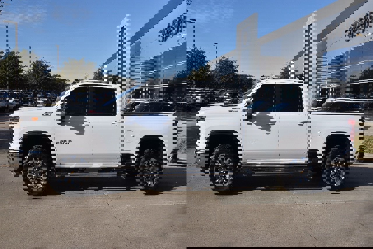 Used 2025 Chevrolet Silverado 2500 LT w/ Safety Package image 12