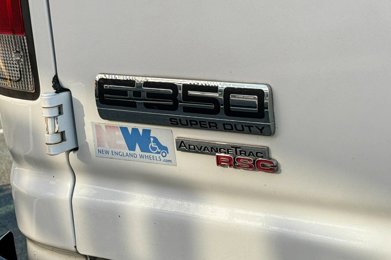Used 2011 Ford E-350 and Econoline 350 Extended Super Duty w/ PWR Group image 35