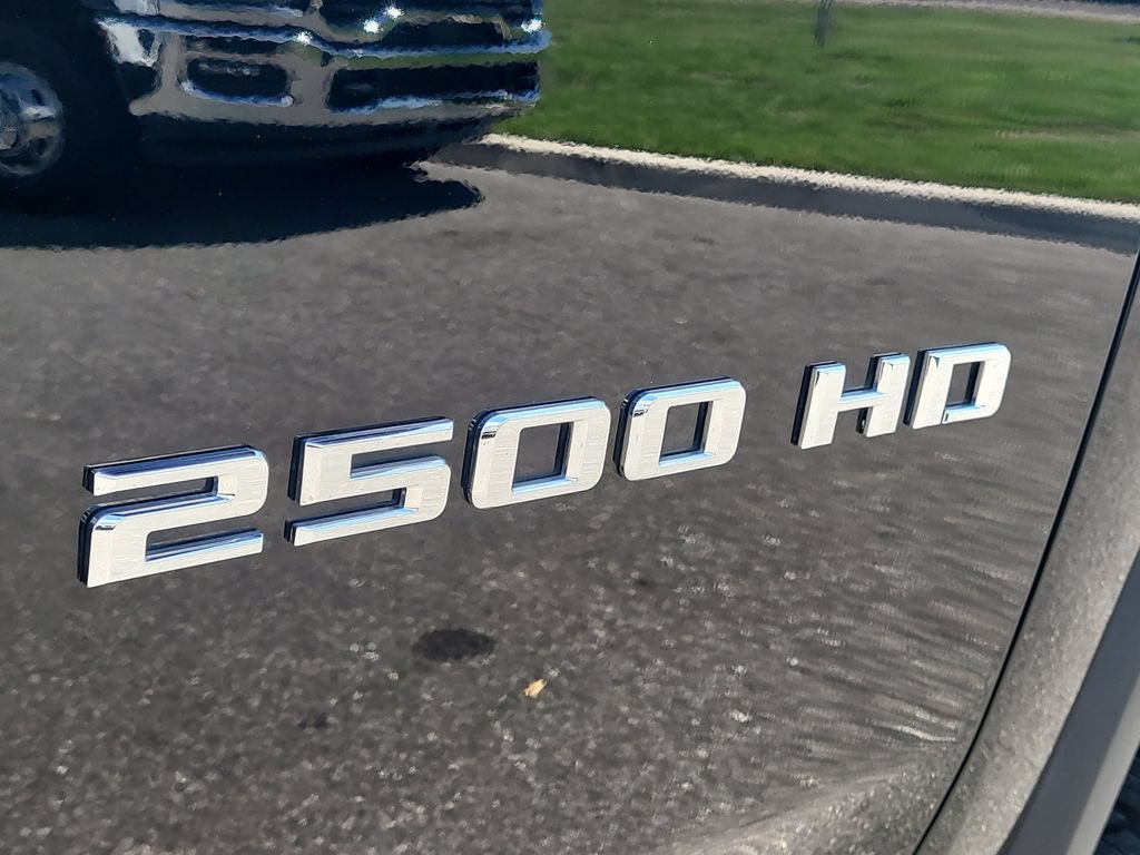 Used 2020 Chevrolet Silverado 2500 LTZ w/ LTZ Plus Package AWD/4WD image 8