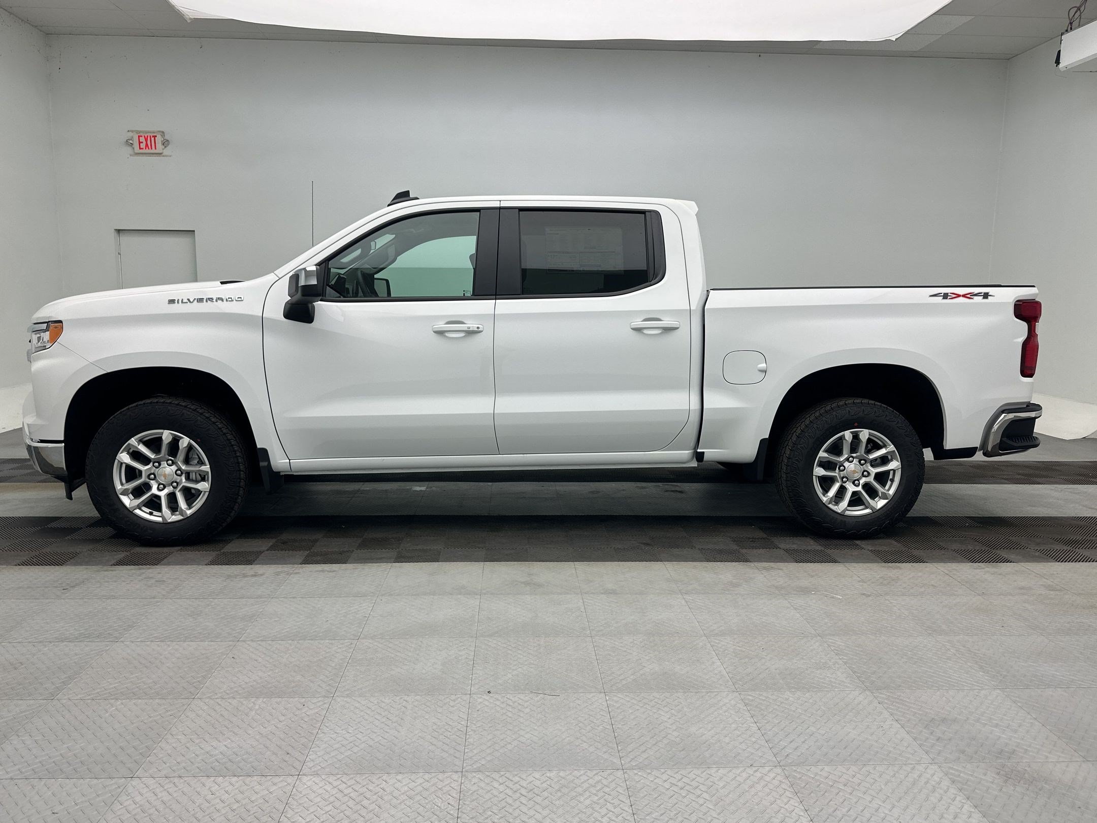 New 2026 Chevrolet Silverado 1500 LT w/ Protection Package AWD/4WD image 2