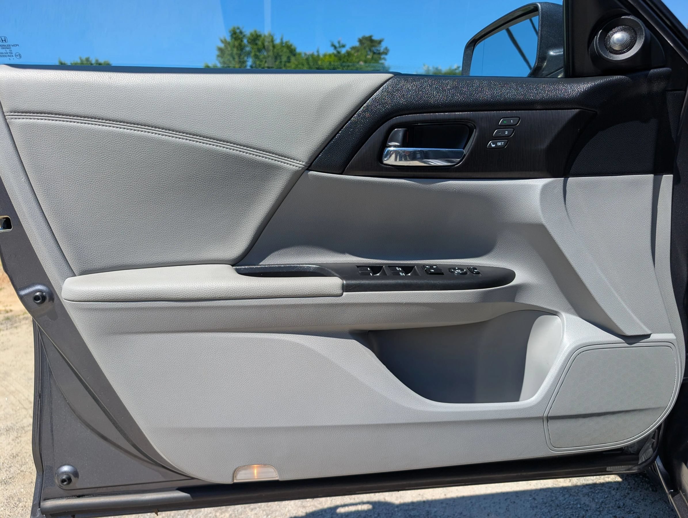 Used 2013 Honda Accord EX-L image 7