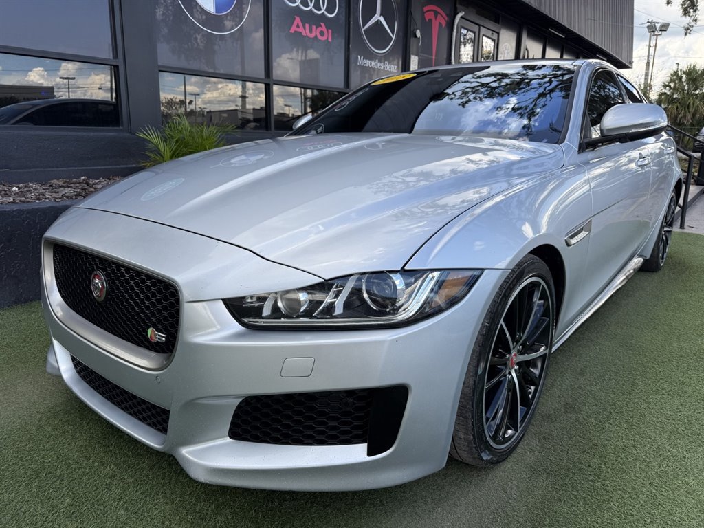 Used 2018 Jaguar XE S RWD image 1