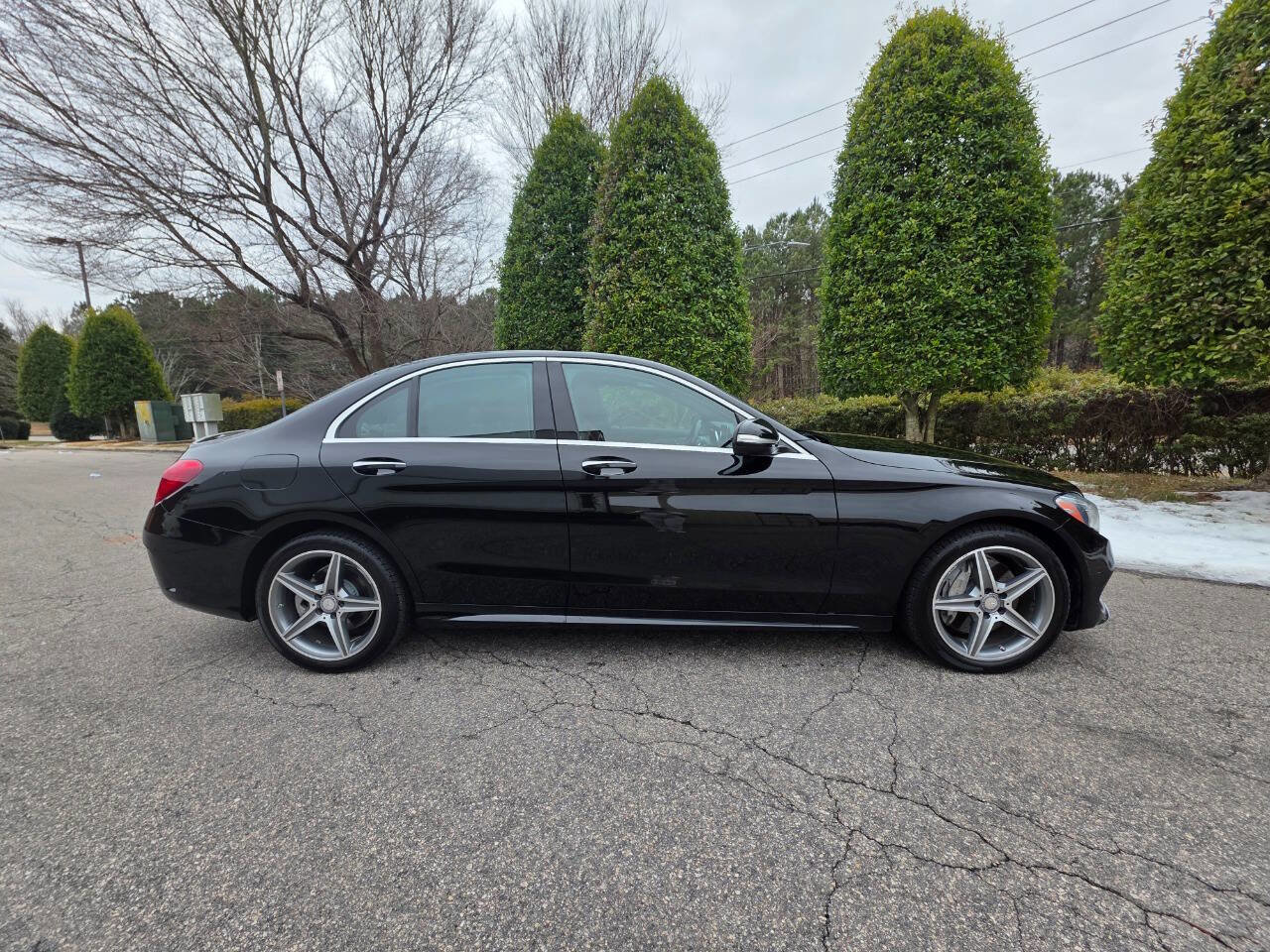 Used 2015 Mercedes-Benz C 300 4MATIC Sedan image 6